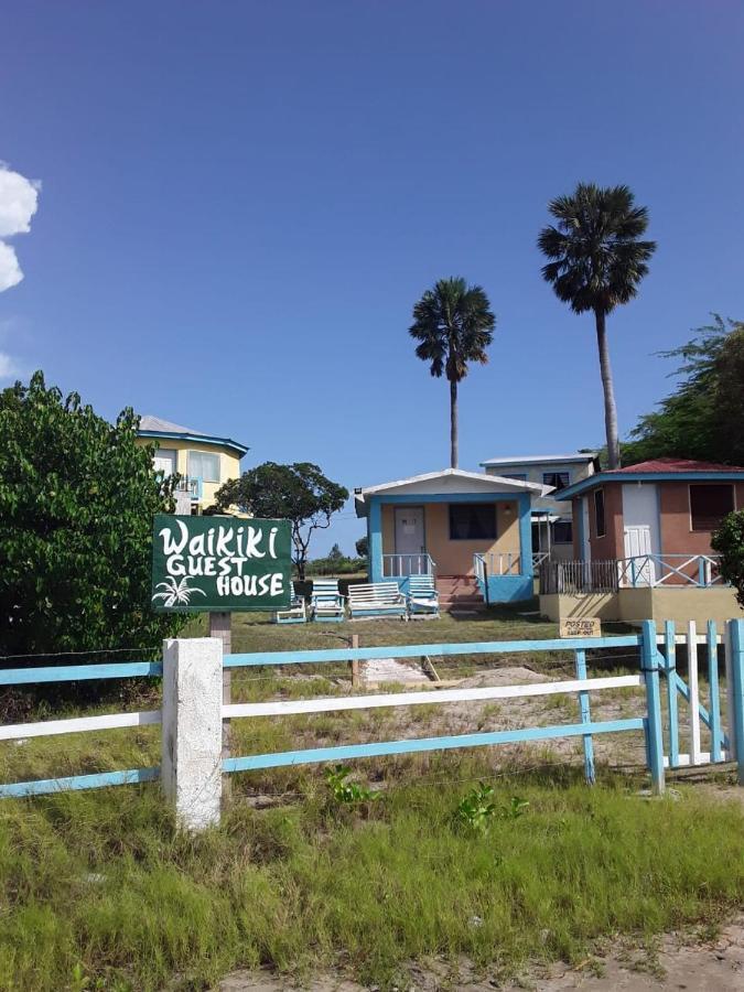 Waikiki Guest House Трежър Бийч Екстериор снимка