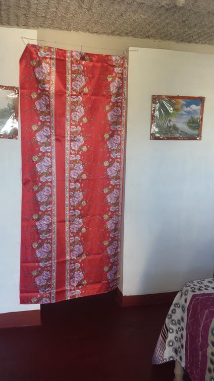 Waikiki Guest House Трежър Бийч Стая снимка