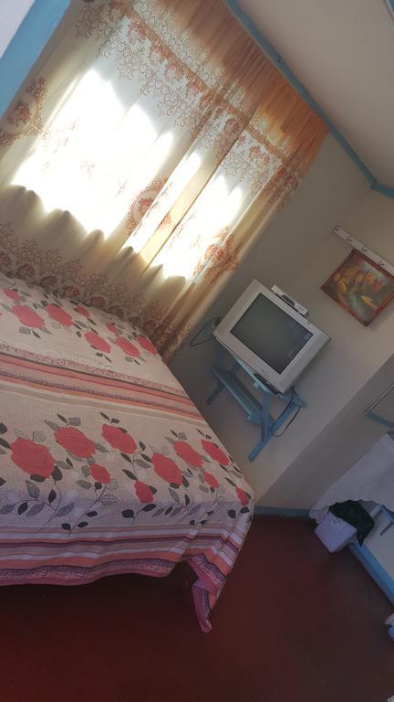 Waikiki Guest House Трежър Бийч Екстериор снимка