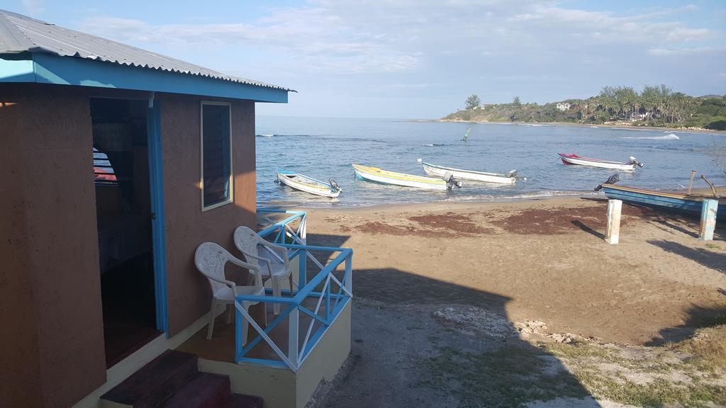 Waikiki Guest House Трежър Бийч Екстериор снимка